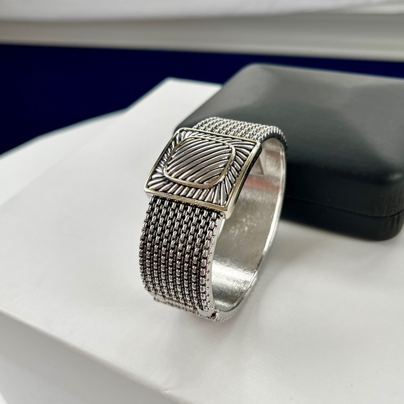 Two-tone Mesh Hinged Bracelet - Picture 6 of 12